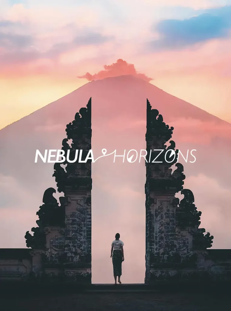 Visuel avec portail balinais volcan en arrière plan et silhouette avec le logo de l'entreprise au centre